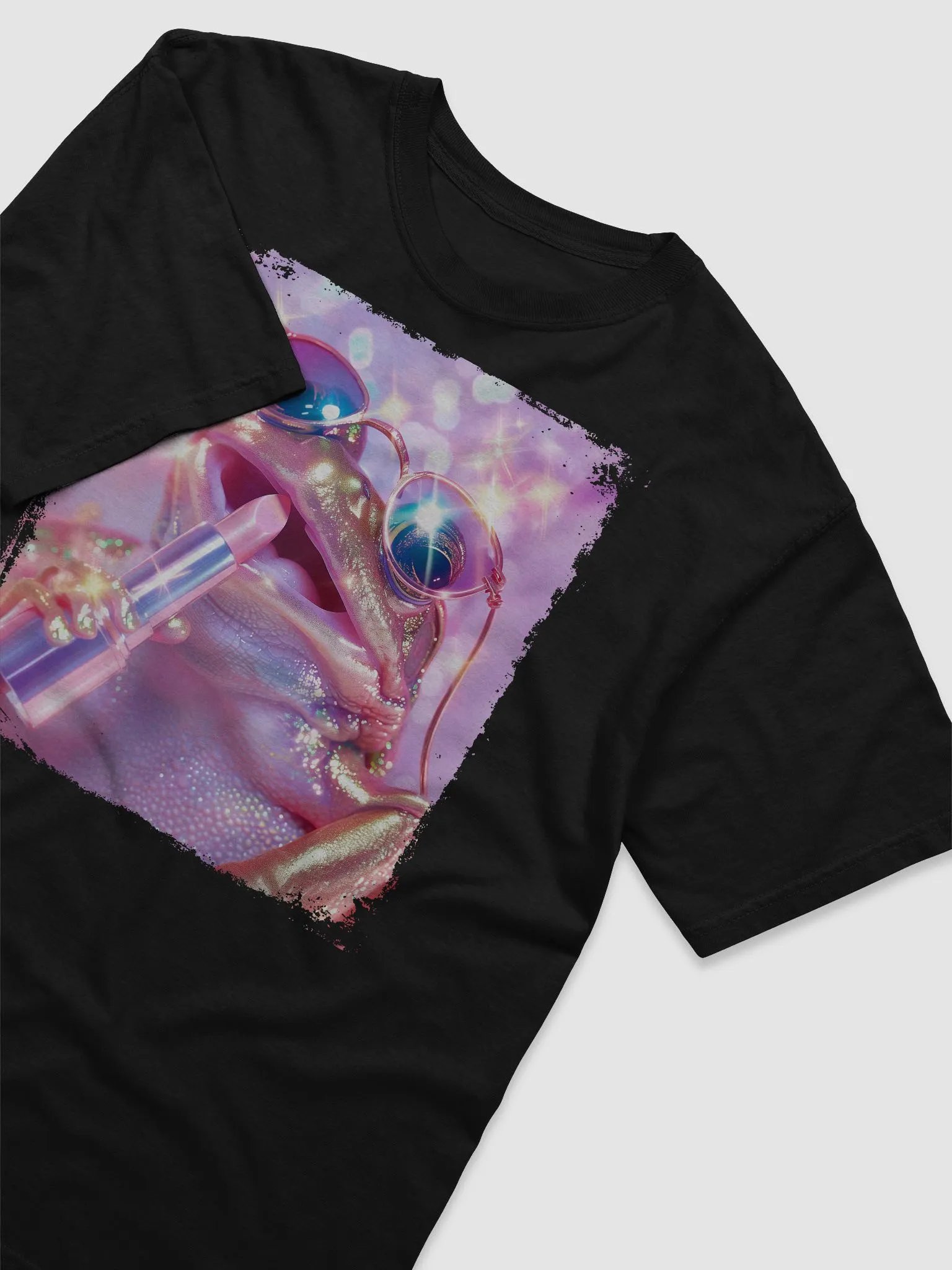 Lipstick Frog Aesthetic Tee product image (11)