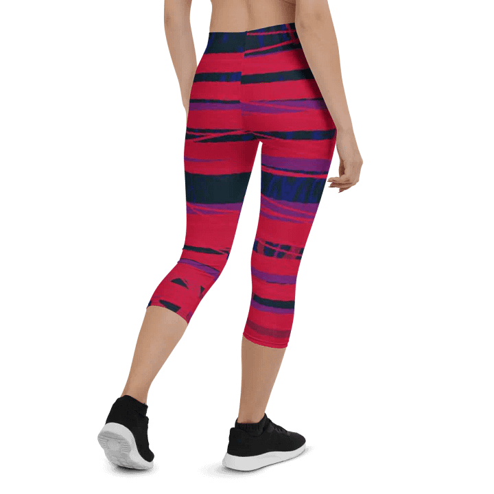 The Sheena Capri Leggings product image (2)