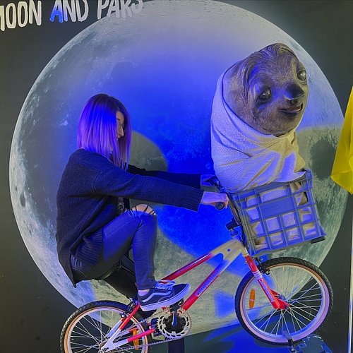 Sorry just over here pretending to play mini golf and flying ET to the moon 🌑… @holeymoleygolf