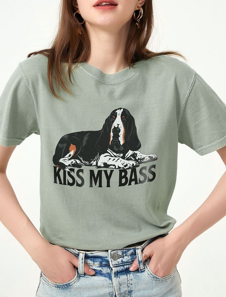 Kiss My Bass (Tricolor) T-Shirt | Funny T-Shirt for Basset Hound Owners product image (1)