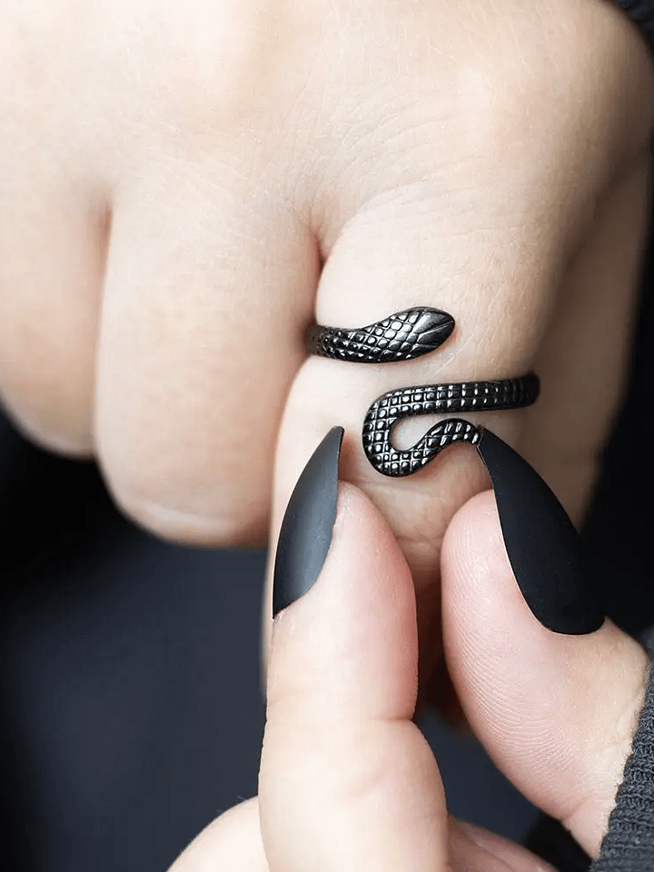 Serpentine Adjustable Ring product image (1)