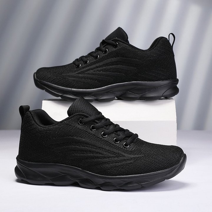 Flat Bottom Sneaker Light Running product image (1)
