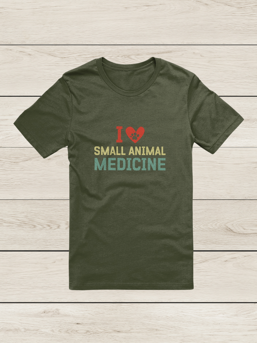 "I love small animal medicine" t-shirt product image (9)