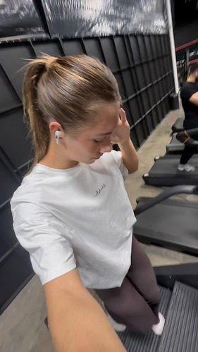 Cardio day vloggggg 
-
-
-
-
#fitnessgirl #gymgirl #gymmotivation #fitnessmotivation #fitnesslifestyle #gymvlog