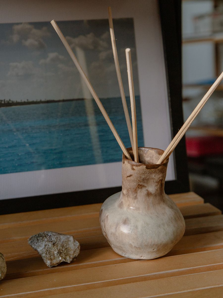 SANDY handmade ceramic Reed Diffuser product image (1)