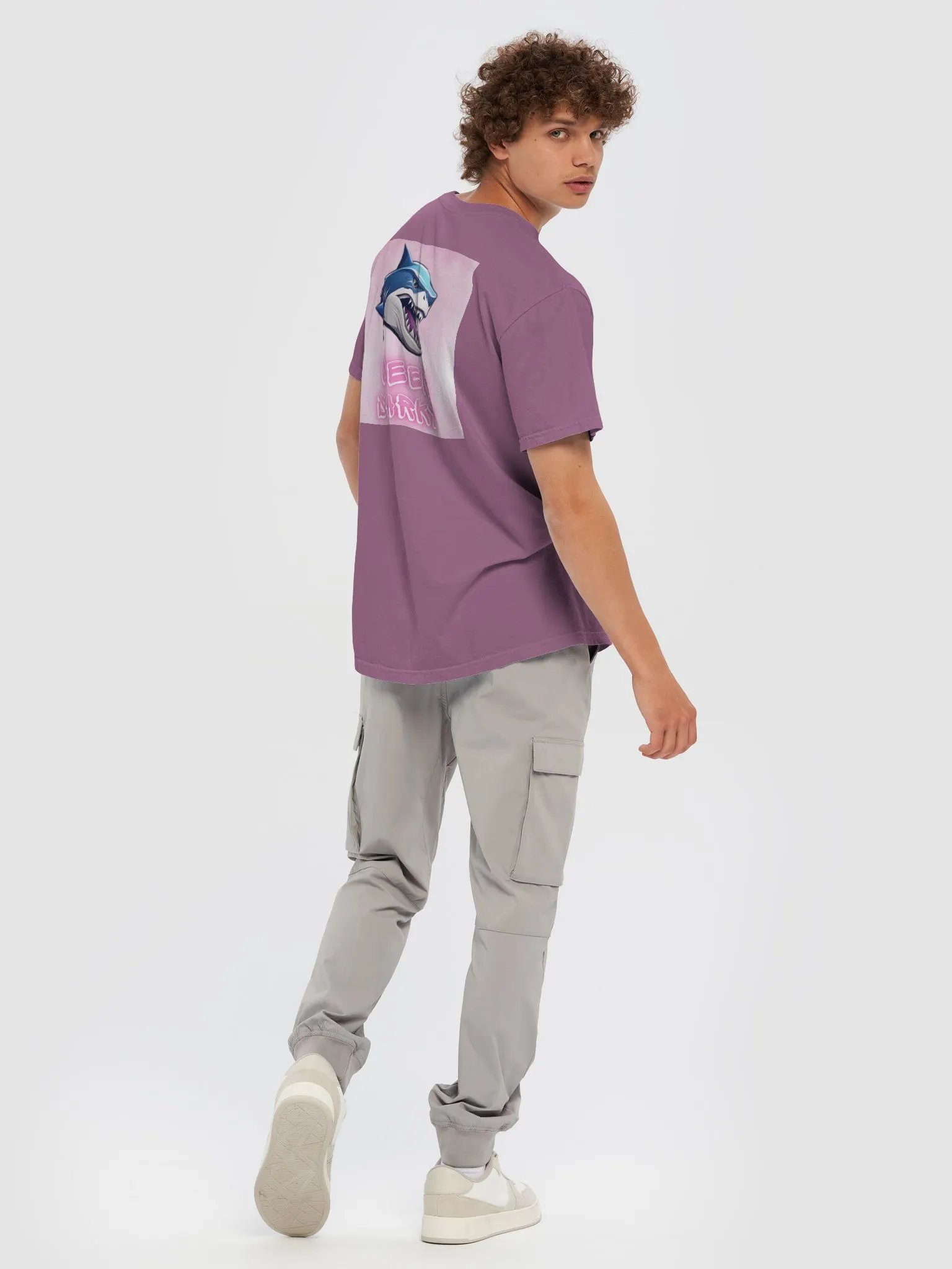 Queen Sharky T-Shirt product image (54)