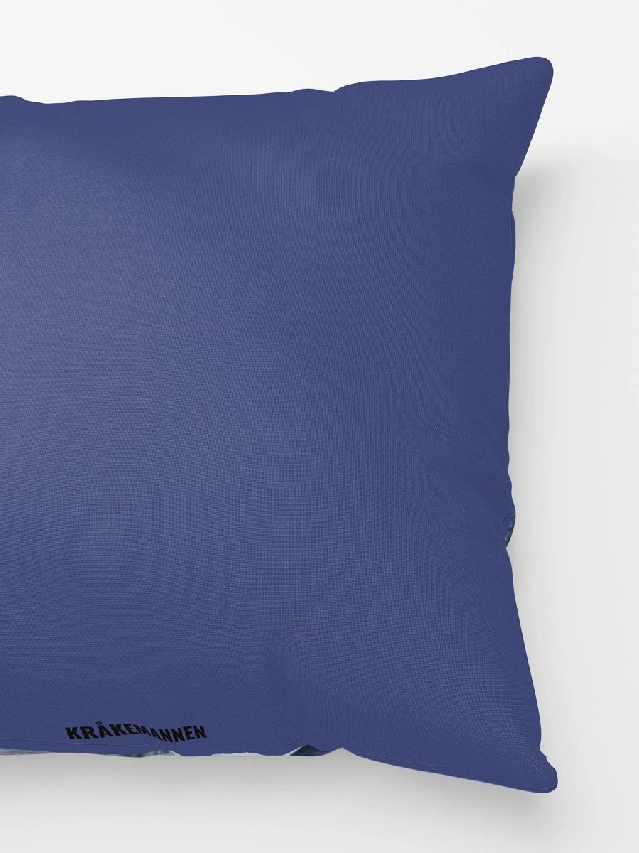 COZY PILLOW 🔵 A lonely bird on a pole product image (2)