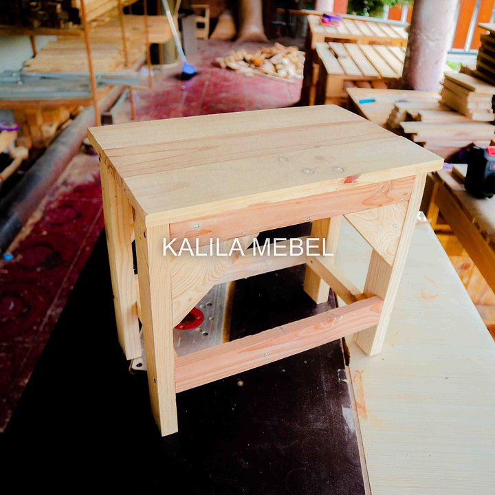 Bangku, Lekar, Meja Belajar Anak, Tangga Lampu, Kursi Lesehan 35x25x35cm 2kg product image (2)
