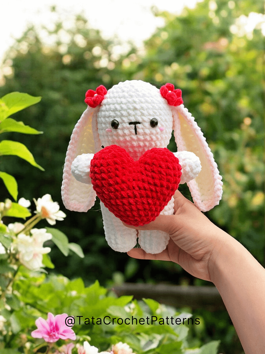 Crochet Pattern - Amigurumi Bunny Holding The Heart product image (8)