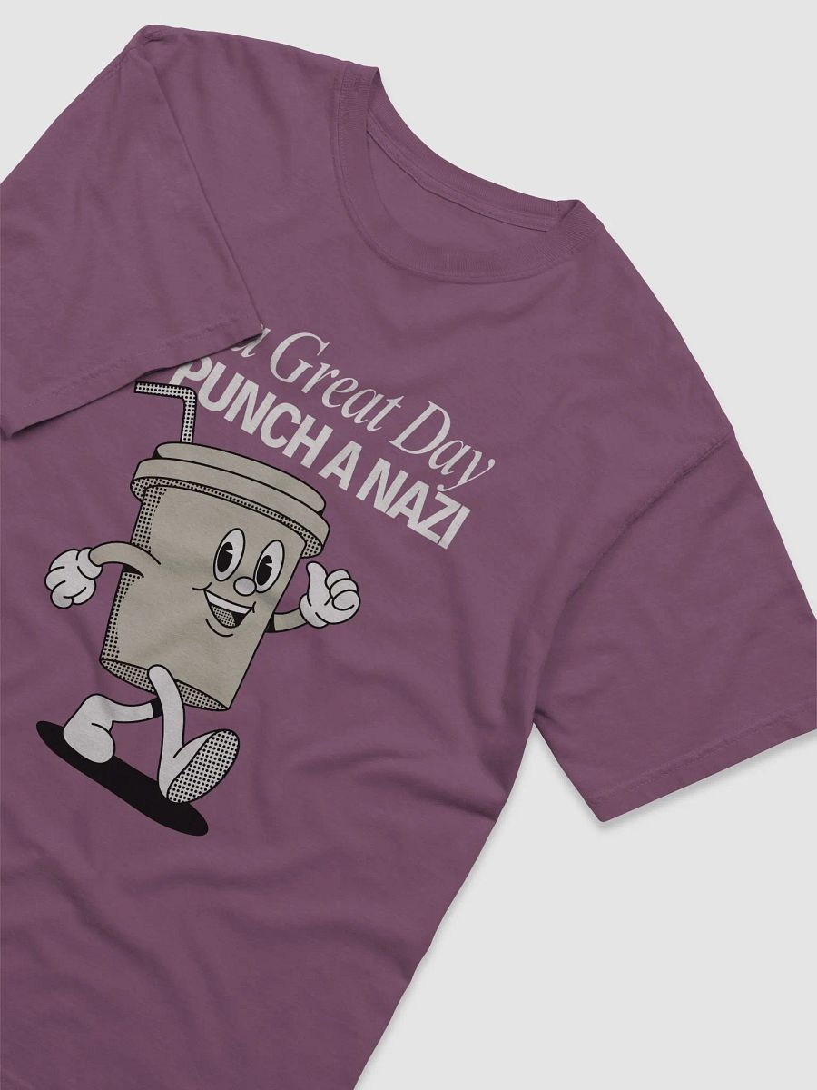 A Great Day - Cup - T-shirt product image (21)