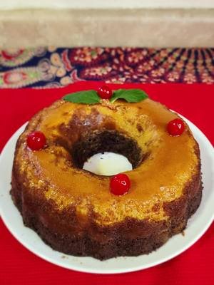 Delicioso Chocoflan Casero: La Receta Perfecta para Sorprender 🍰🍫👨‍🍳 Hornear a 350°F (175°C) por 1 hora y 45 minutos Ingredientes:  * 1 caja de harina para pastel Betty Crocker Super Moist y (seguir instrucciones de la caja)  * Pizca de sal  * 1 lata de Dulce de Leche (La Lechera)  * 1 lata de Leche Clavel  * 1 cdta de vainilla  * 5 Huevos  * 4 OZ de queso crema  * 2 cdas de Agua  * 1/2 Taza de Azúcar (Para el caramelo) #Chocoflan #RecetaDeChocoflan #PostreCasero #FlanDeChocolate #BettyCrocker #DulceDeLeche #PostresMexicanos #Repostería #FácilDeHacer #Delicia #postredeldía 