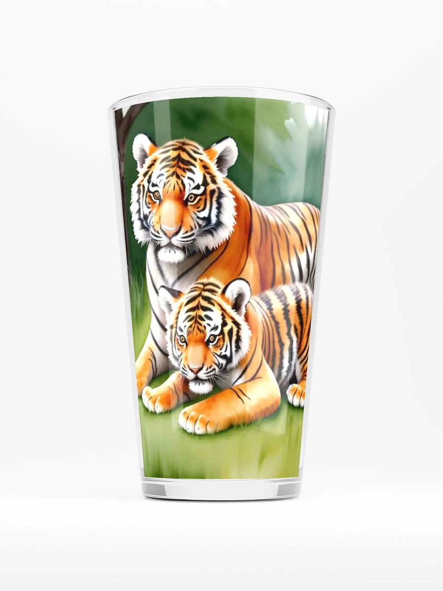 Tiger Shaker Pint Glass product image (1)