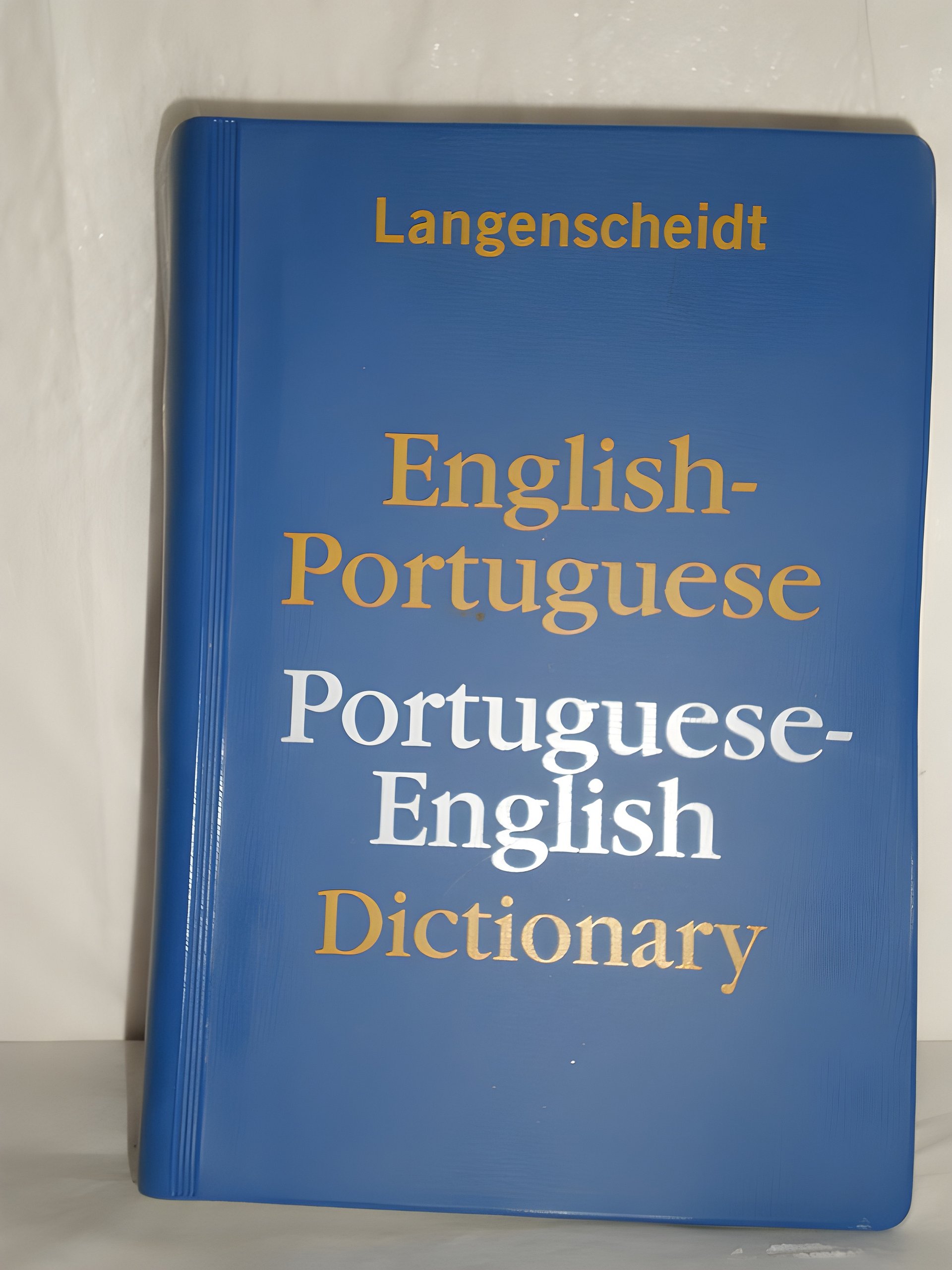 English-Portuguese, Portuguese-English Dictionary product image (1)