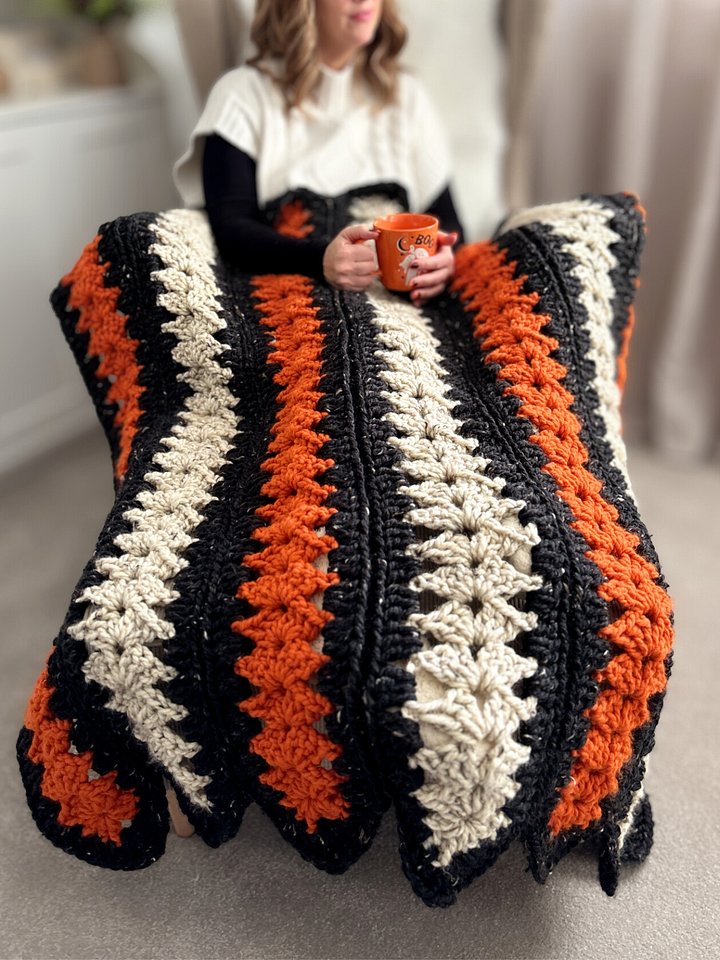 Spooky Strips Mile-a-Minute Crochet Blanket Pattern | Easy Super Chunky Throw Blanket for Beginners | Halloween Afghan PDF product image (2)