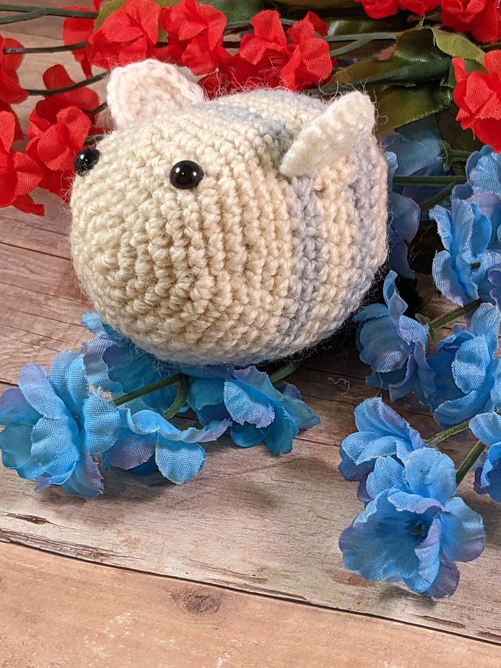 Ghost Bee Plush product image (1)