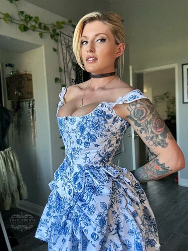 Just a dreamer ✨ 
.
Scroll to the end for a little behind the scenes of the construction process. For those interested in lea...