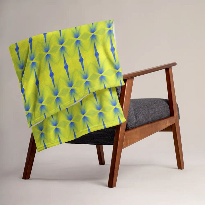 Pretty Swirls Throw Blanket product image (1)