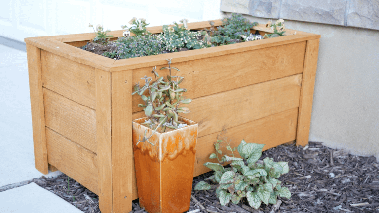 Simple DIY Planter Box Woodworking Plans (PDF) product image (1)