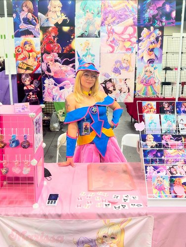 WOH 🤗
NDK Artists Alley #H5