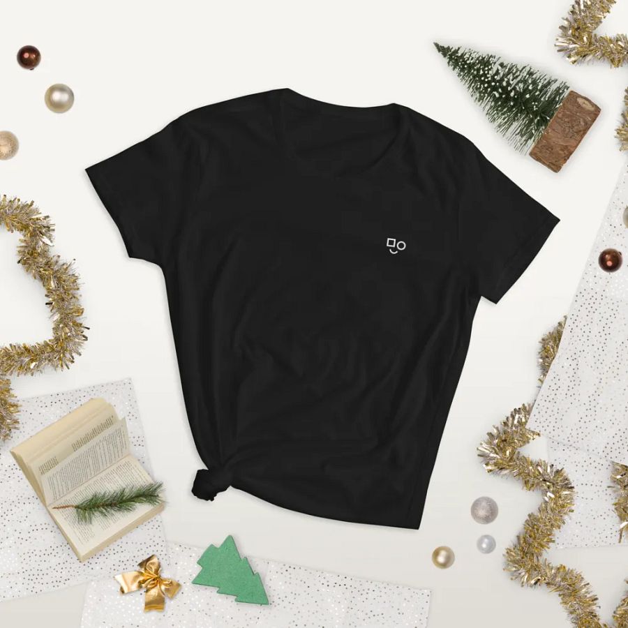 Women's Essential Tee Black product image (9)