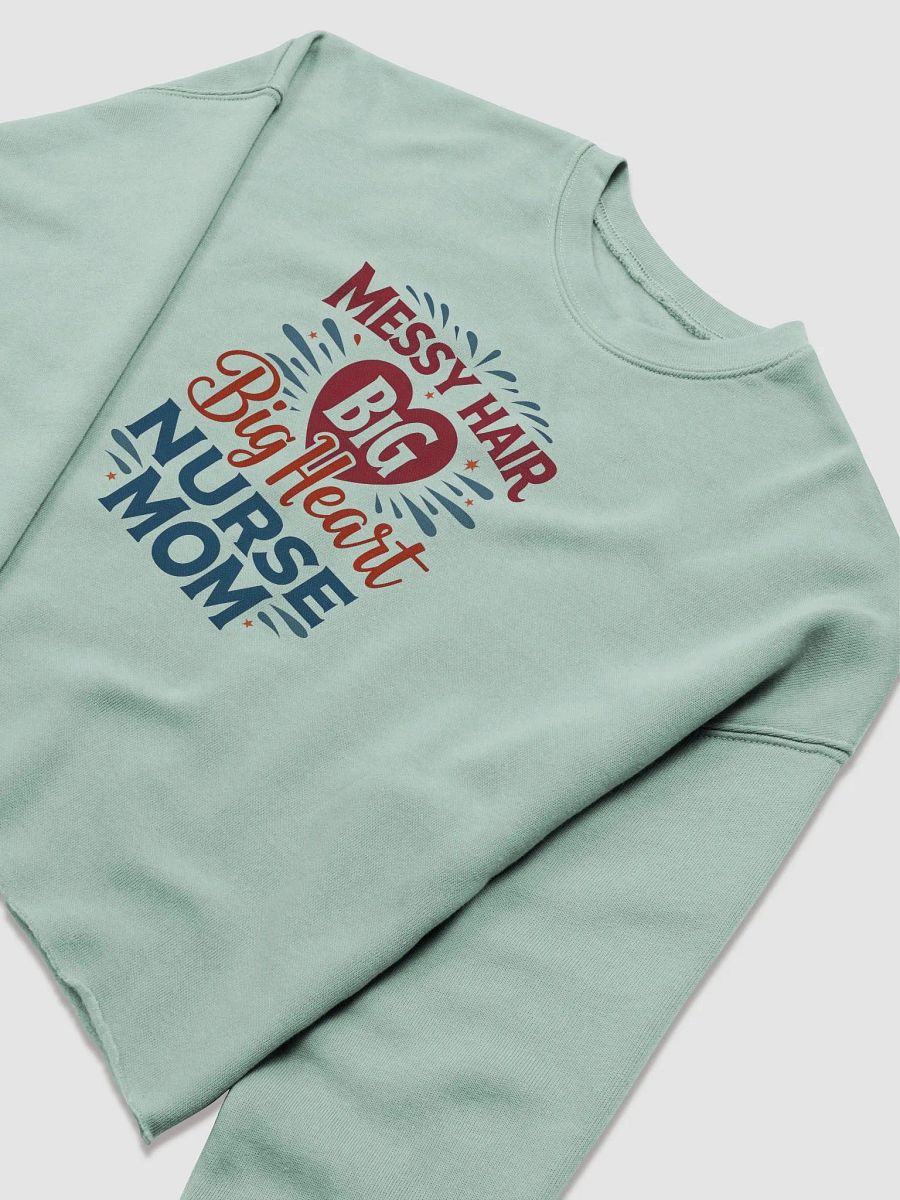 Big Heart Nurse Mom Crop Sweatshirt product image (14)