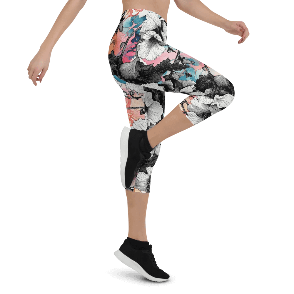 Hibiscus Dreams All-Over Capri Leggings product image (5)