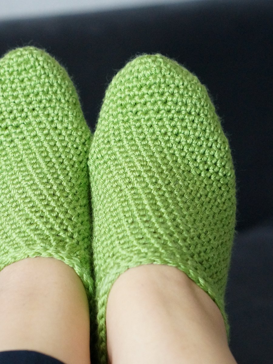 Stylish slippers crochet pdf pattern product image (2)