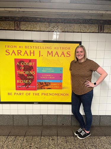 NYC Day #3! 🚊🏙️

We started the day doing a Broadway workshop for the students on our trip! It was a super cool experience! (...