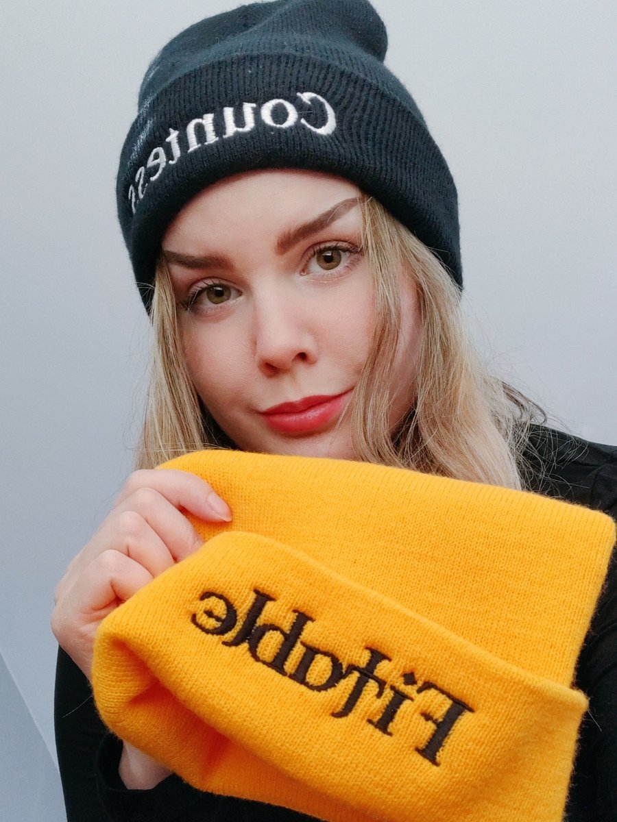 Countess Beanie product image (3)
