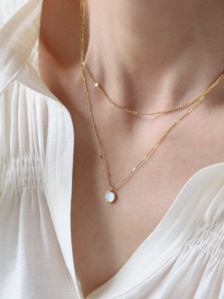 Double-Layer White Shell coin Necklace | 18K Gold Plated product image (4)