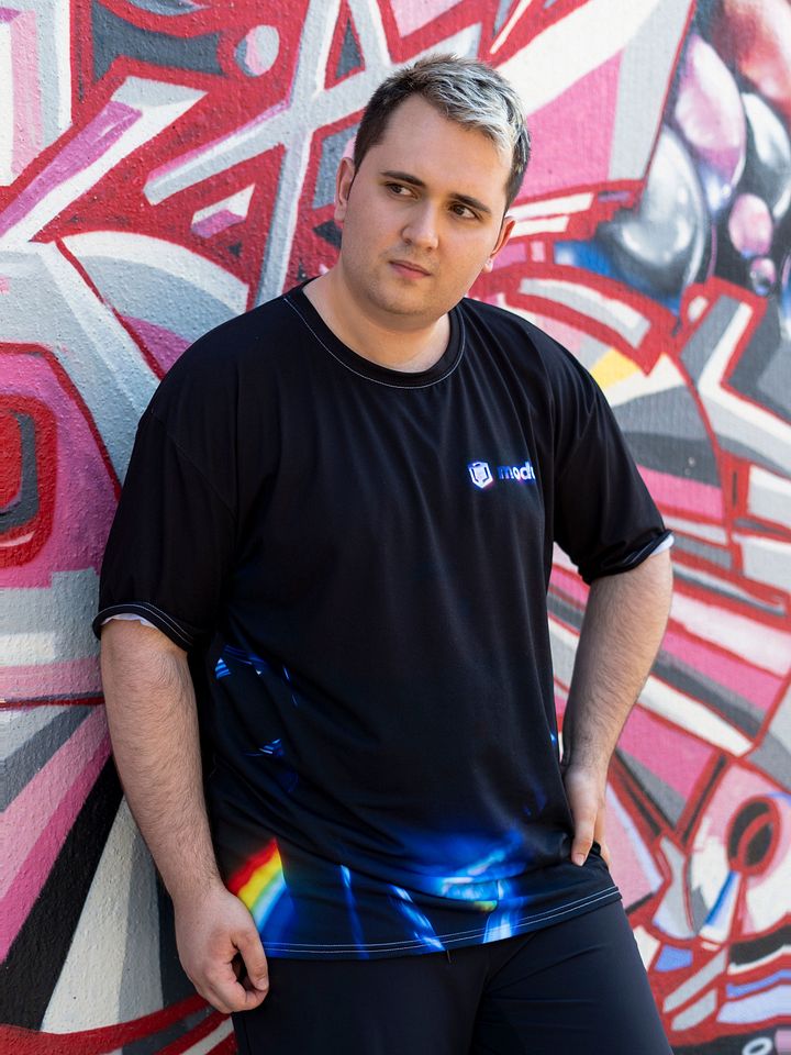 nova// short sleeve tee product image (1)