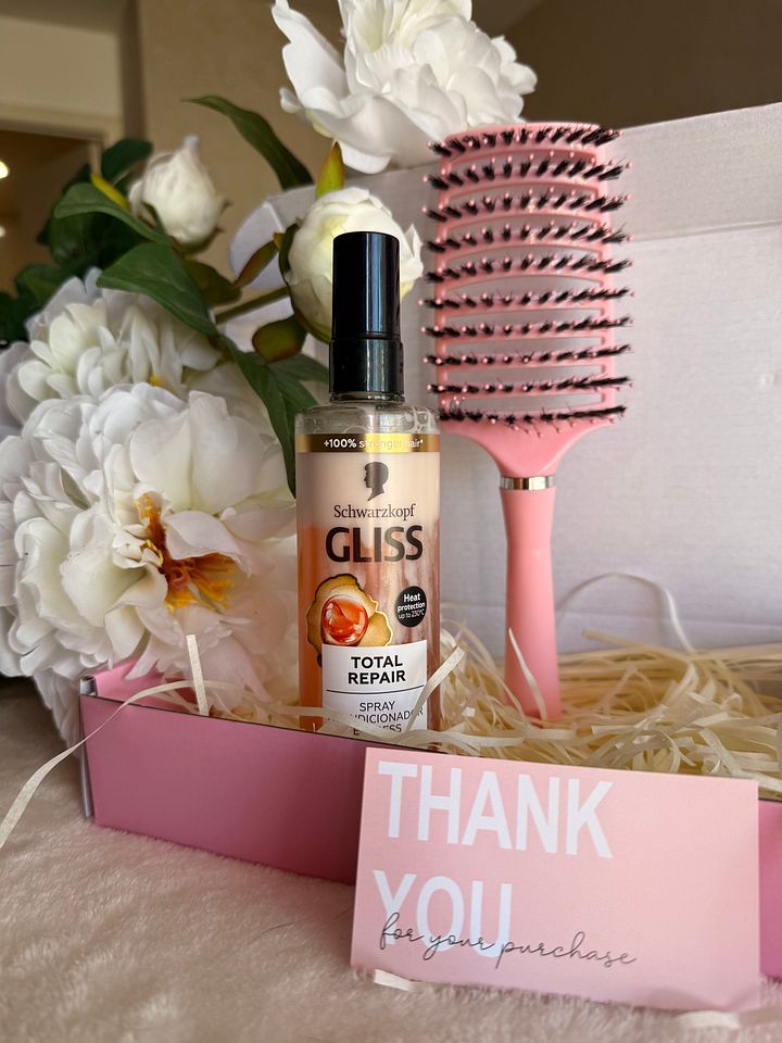 Gift Box: My Favorite Pink Hairbrush + Total Hair Repair Spray Conditioner product image (2)