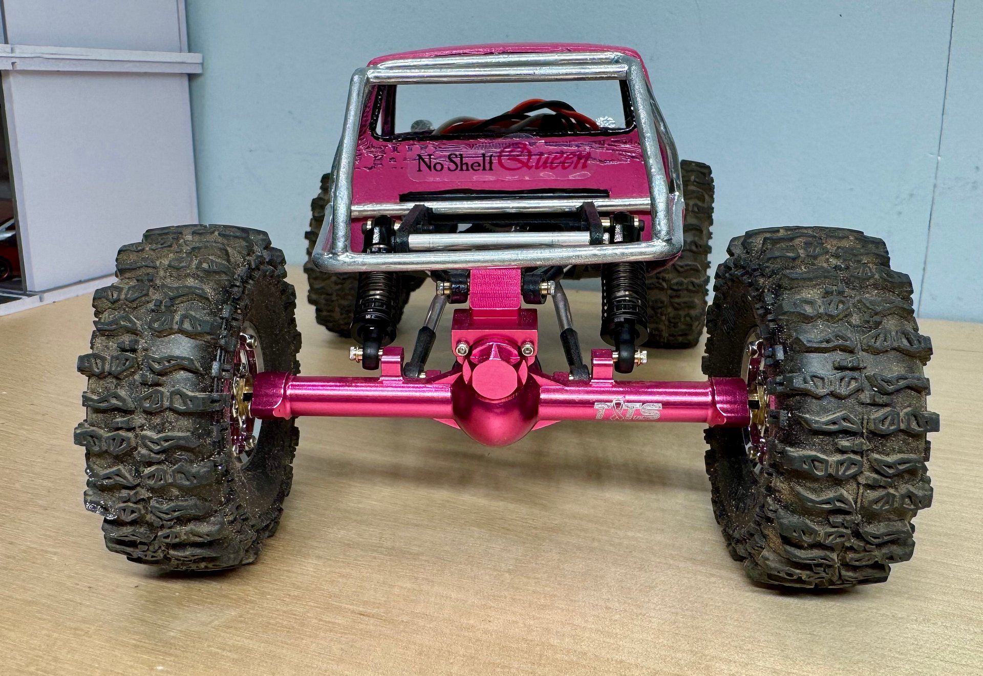 Scx24 Datsun "Breast Cancer Awareness" product image (2)