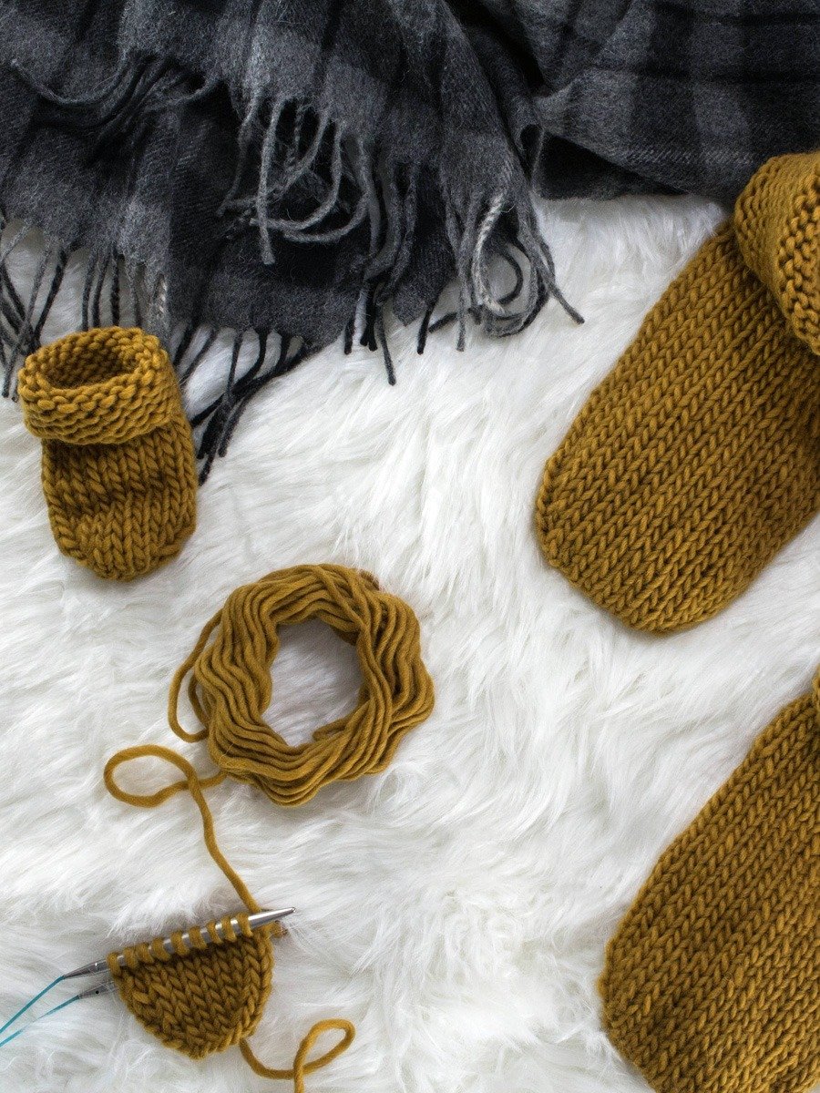 Chunky Sock Knitting Pattern - Falling Leaves product image (3)