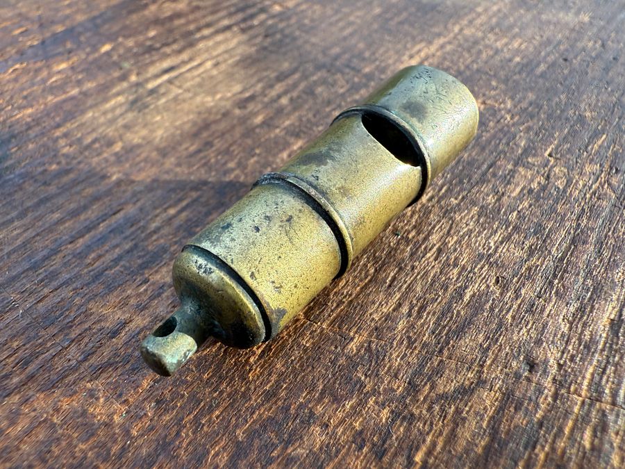 🎎 Antique Japanese Brass Whistle – Likely Taisho-Era Instructor or Military Use – Japan Antique Roadshow product image (5)