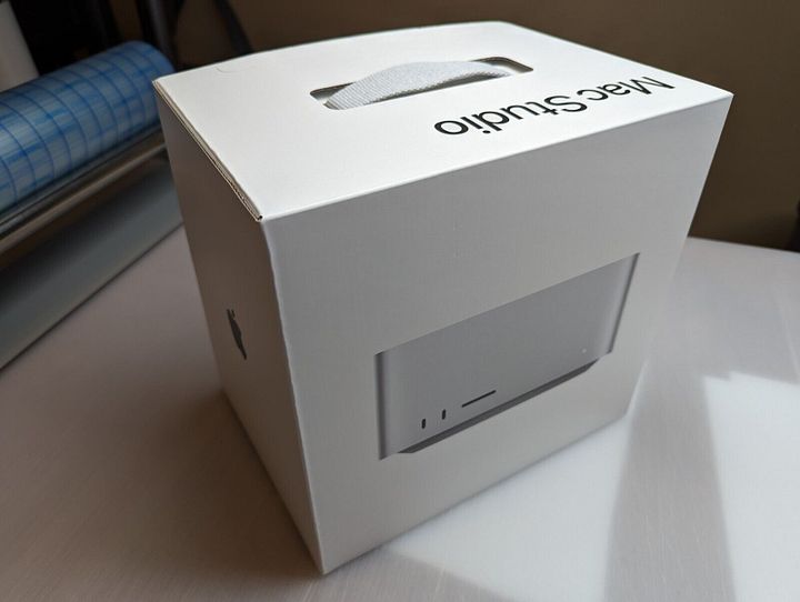 M1 ULTRA MAC STUDIO - 64GB / 1TB product image (2)