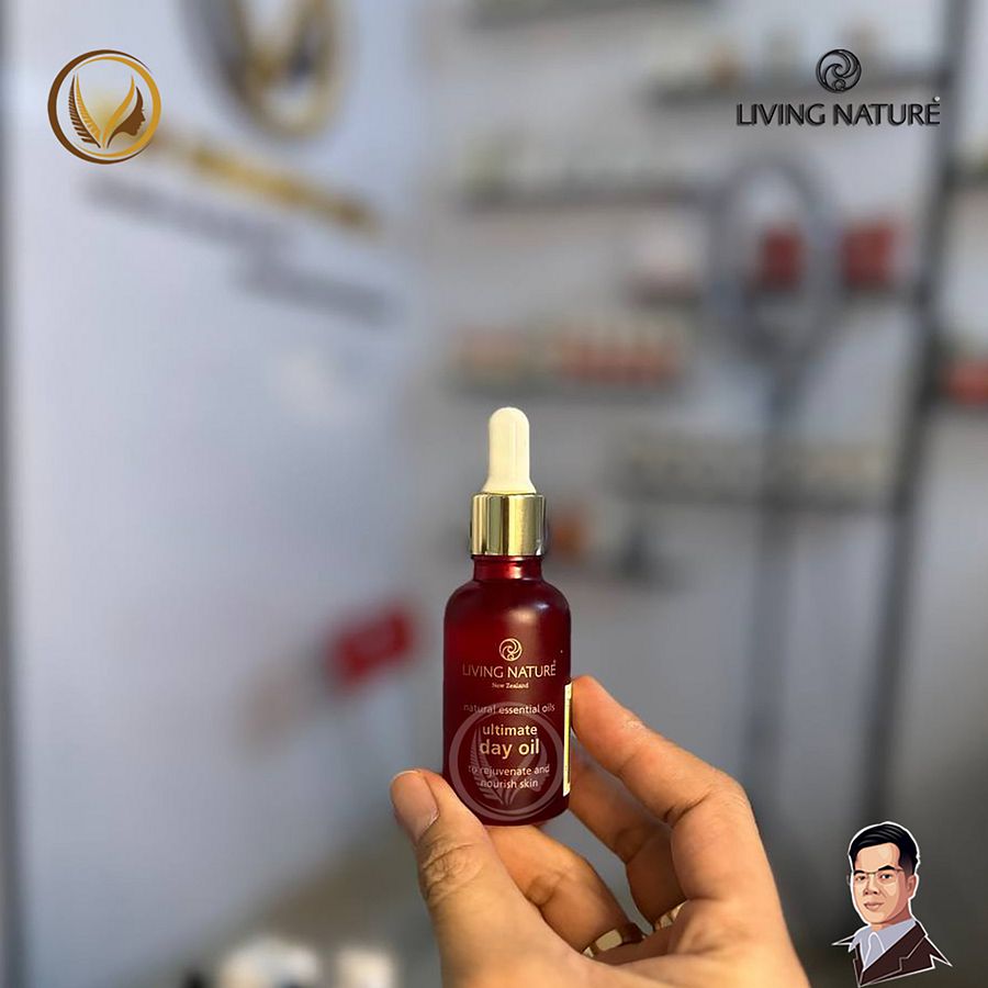 Dầu dưỡng da ban ngày Living Nature Ultimate Day Oil 30ml product image (5)