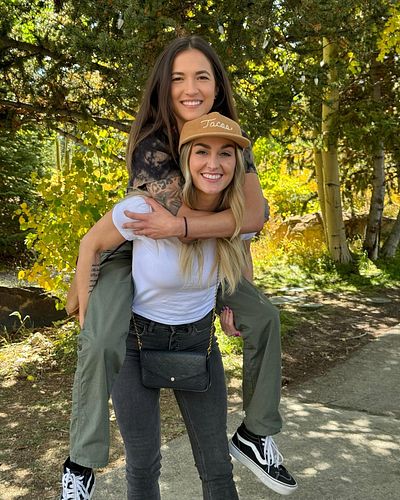 Where to even start on this special girl -  happiest of birthdays to my person, @boom_shakaalakaa 💛🧩💜 Lee Lee, you have broug...