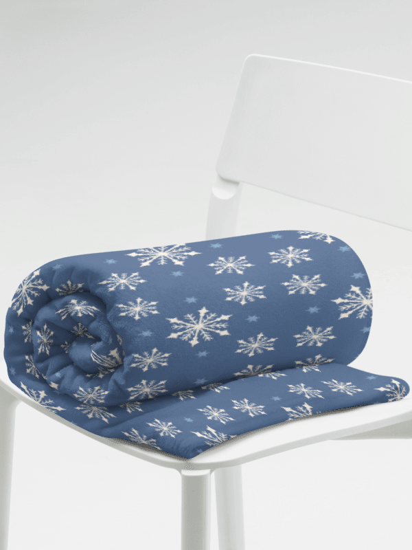 Cozy Fuzz: Printed Throw Blanket product image (5)