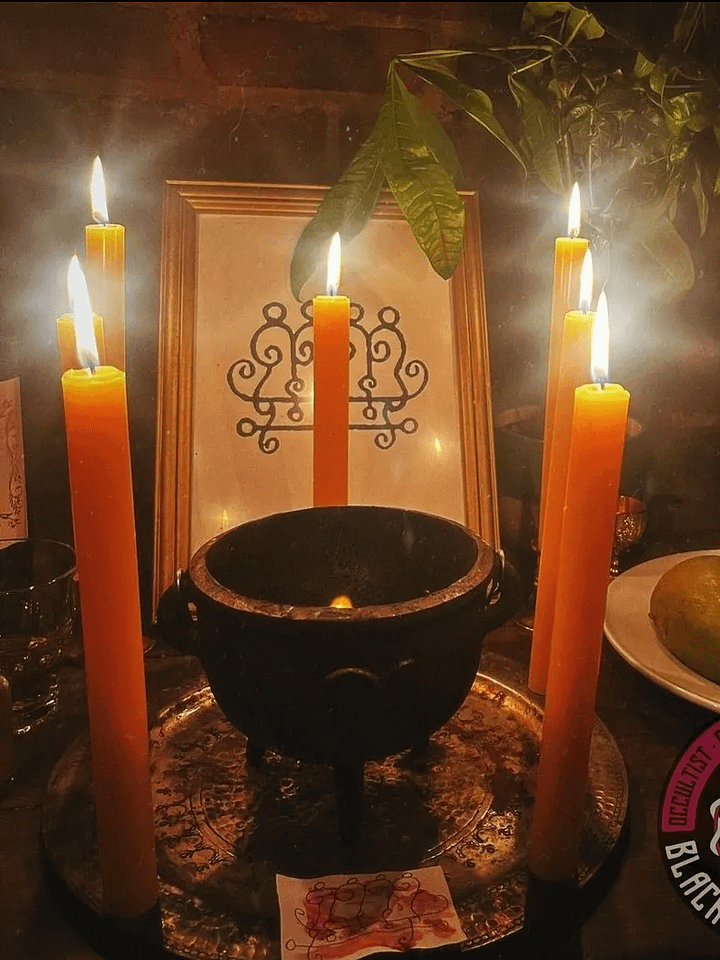 Crown of Success with King Paimon product image (1)