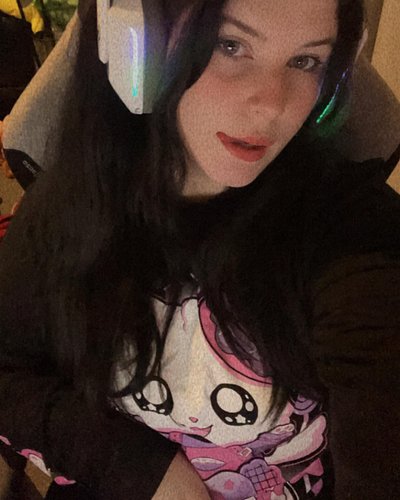 Hi 💛
Take a break from the ads. 

🏷️ TAGS 🏷️
#selfie #gamergirl #girlgamer #cuteshite #cosmicboop #logitechheadset #logitech ...