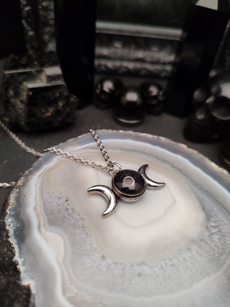 Moon Spirit - Selene Noir product image (3)
