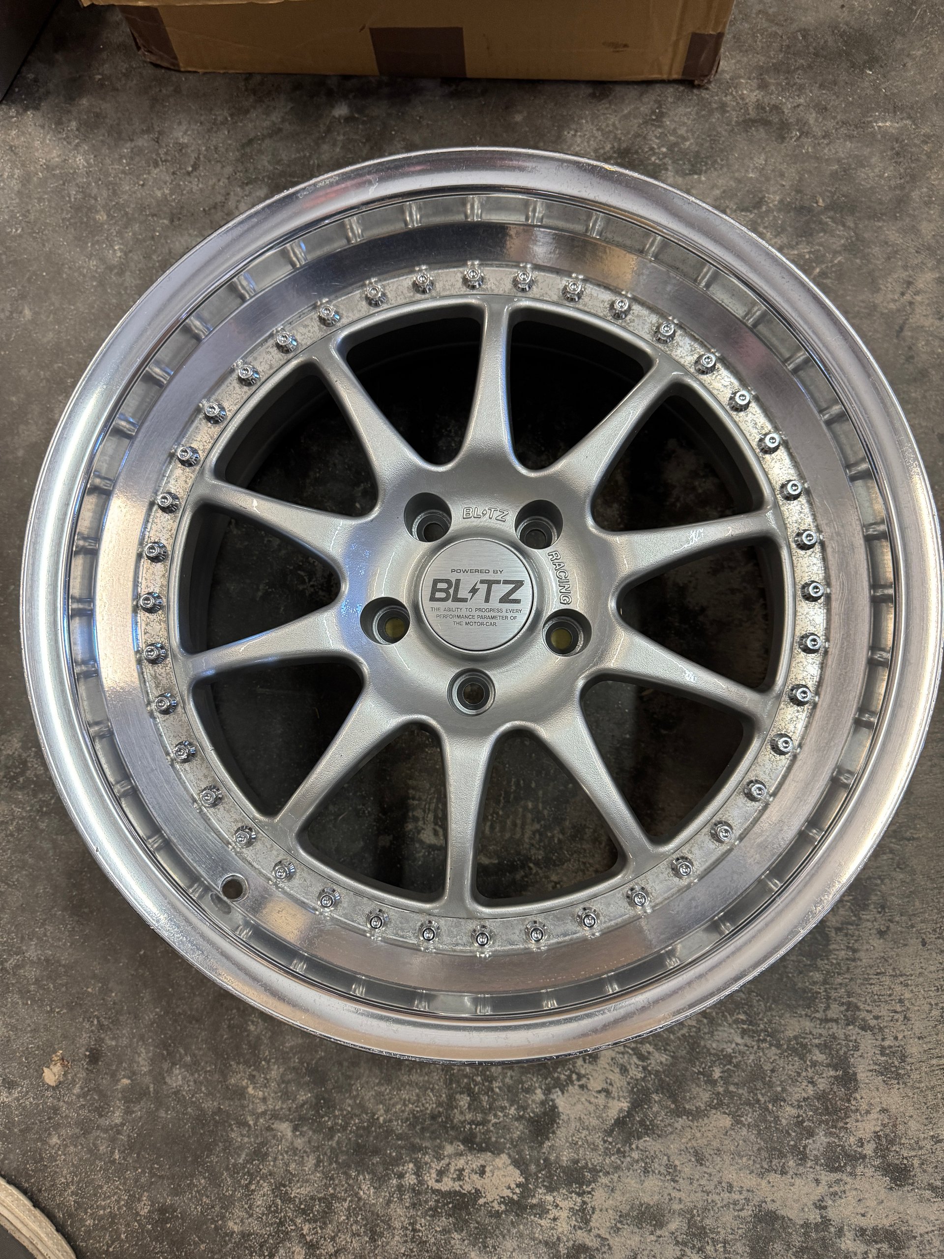 Blitz BRW 01 - 18x9 +23 (5x114.3) - Used product image (9)