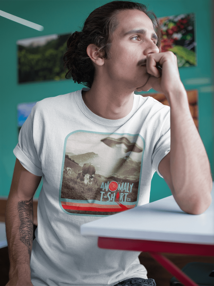 Vintage UFO Cattle Abduction Logo T-Shirt product image (1)