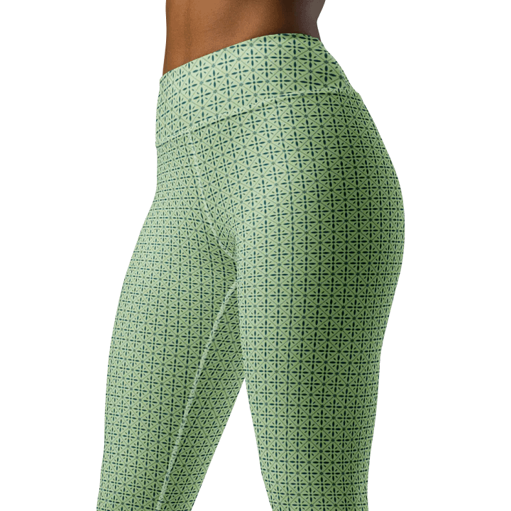 Eco-Friendly Green Lattice High-Waist Leggings product image (1)