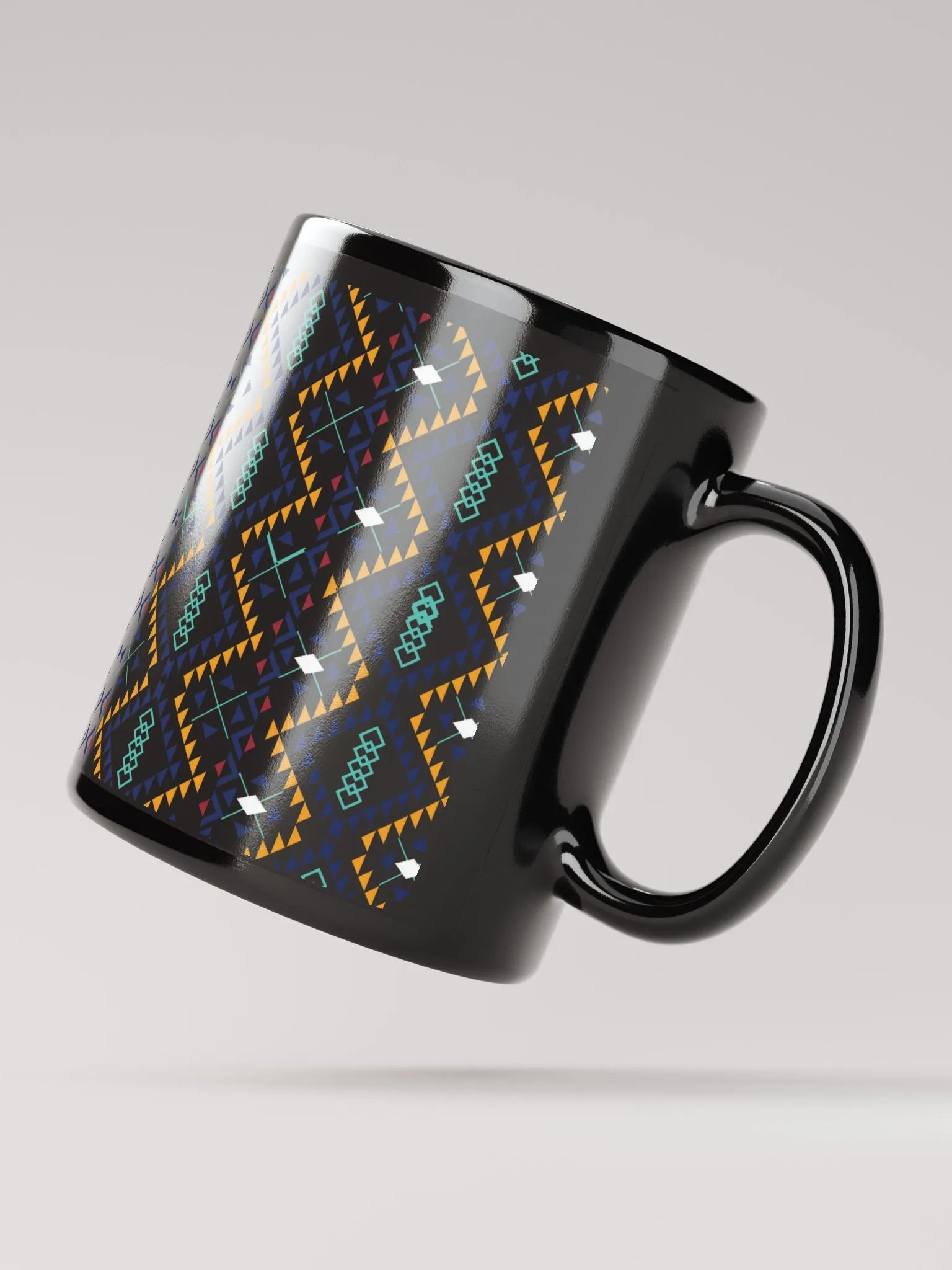 Miniature Triangles Design Black Mug product image (3)