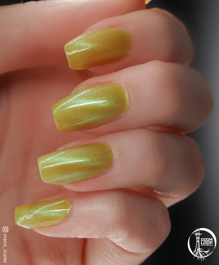 THE DAYLIGHT OF OUR RAGE - Magnetic Green and Neon Yellow Polish product image (2)