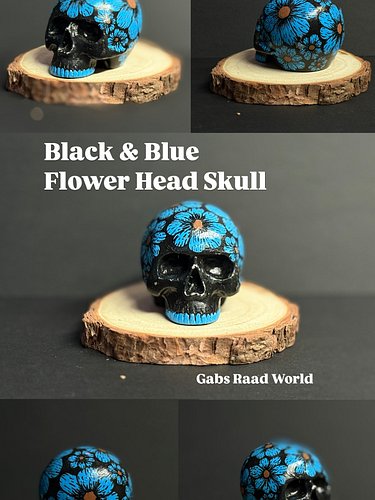 Black & Blue Flower Head Skull 💙💀

This is one of my favorite styles of the flower head skulls collection in my shop. Black b...