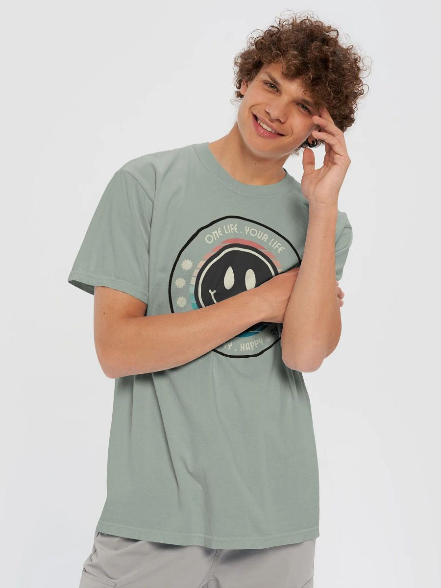 Don't Worry Be Happy Circle T-Shirt product image (35)