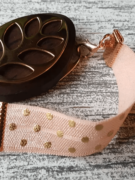 Pink Polka Elastic Bracelet | Handmade Accessory for Bellabeat Leaf Urban & Ivy product image (2)